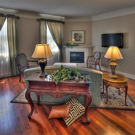Charley Creek Inn Wabash Екстериор снимка