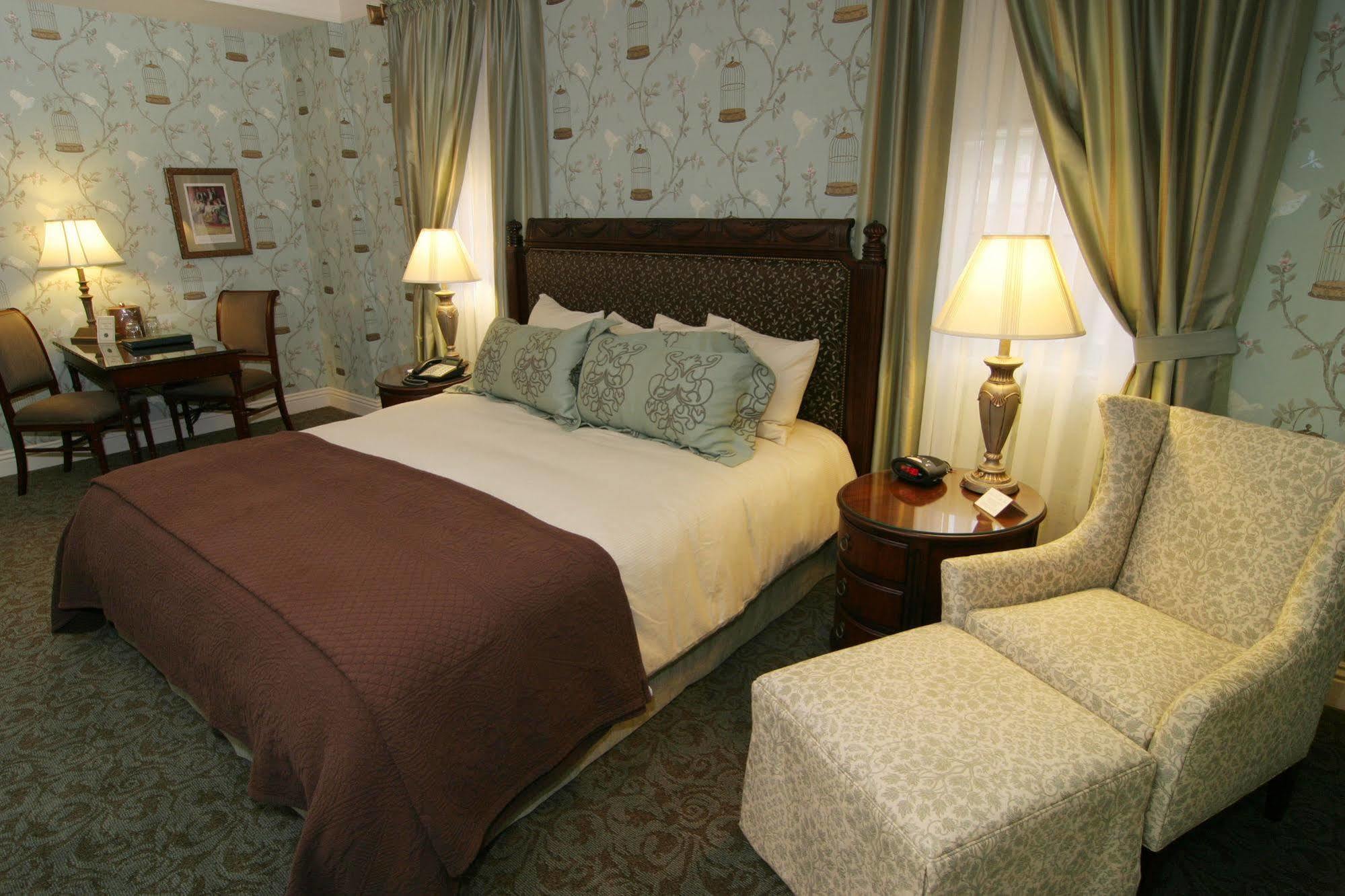 Charley Creek Inn Wabash Екстериор снимка