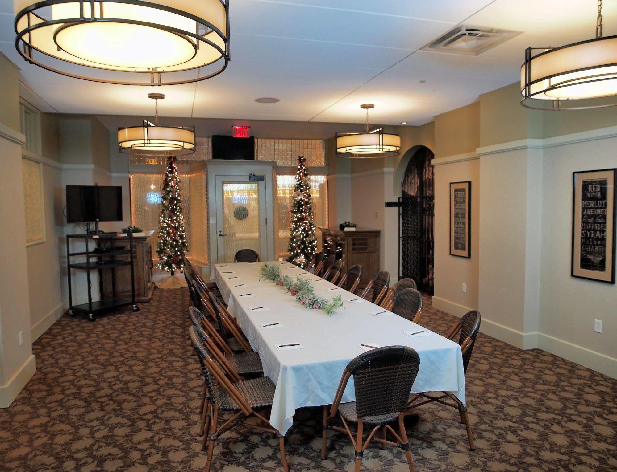 Charley Creek Inn Wabash Екстериор снимка